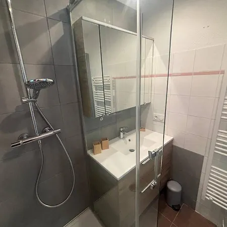 3 Pieces Spacieux Et Calme Avec Parking - Fr-1-593-139 Apartament